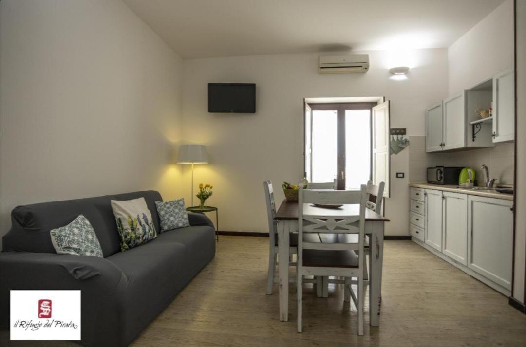 Il Rifugio Del Pirata Apartment Trapani Luaran gambar